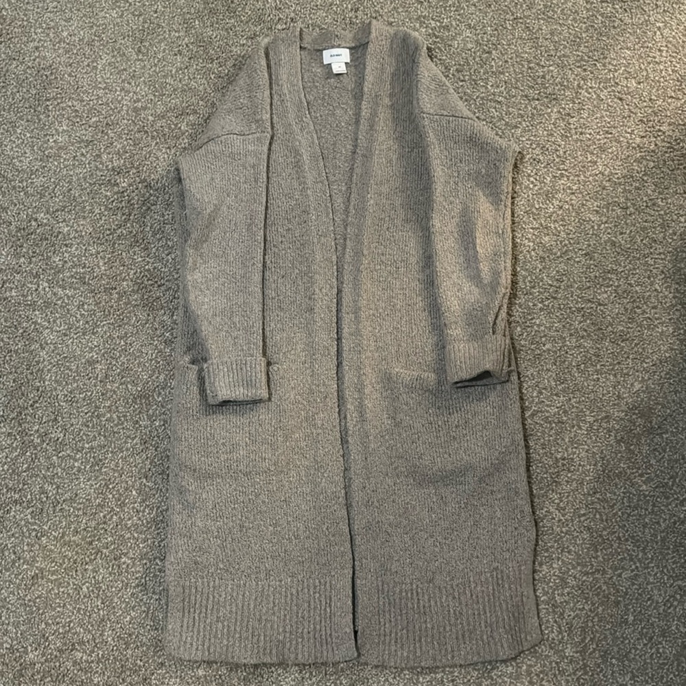 Cozy long cardigan sweater.